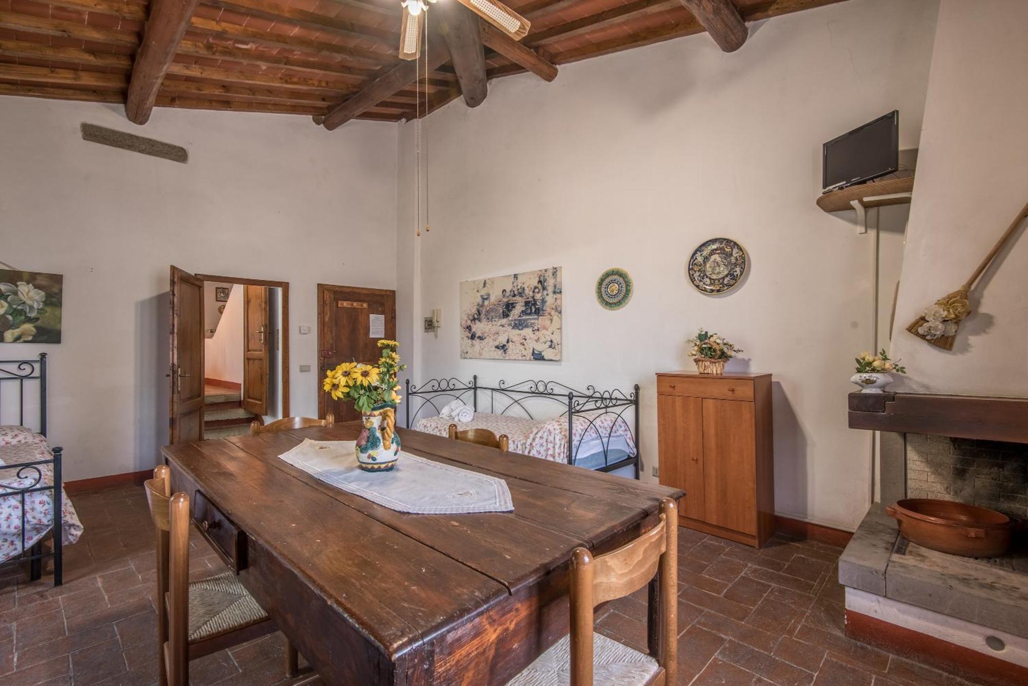Poggio Primo - Bilocale Brando Villa Castiglion Fibocchi Luaran gambar