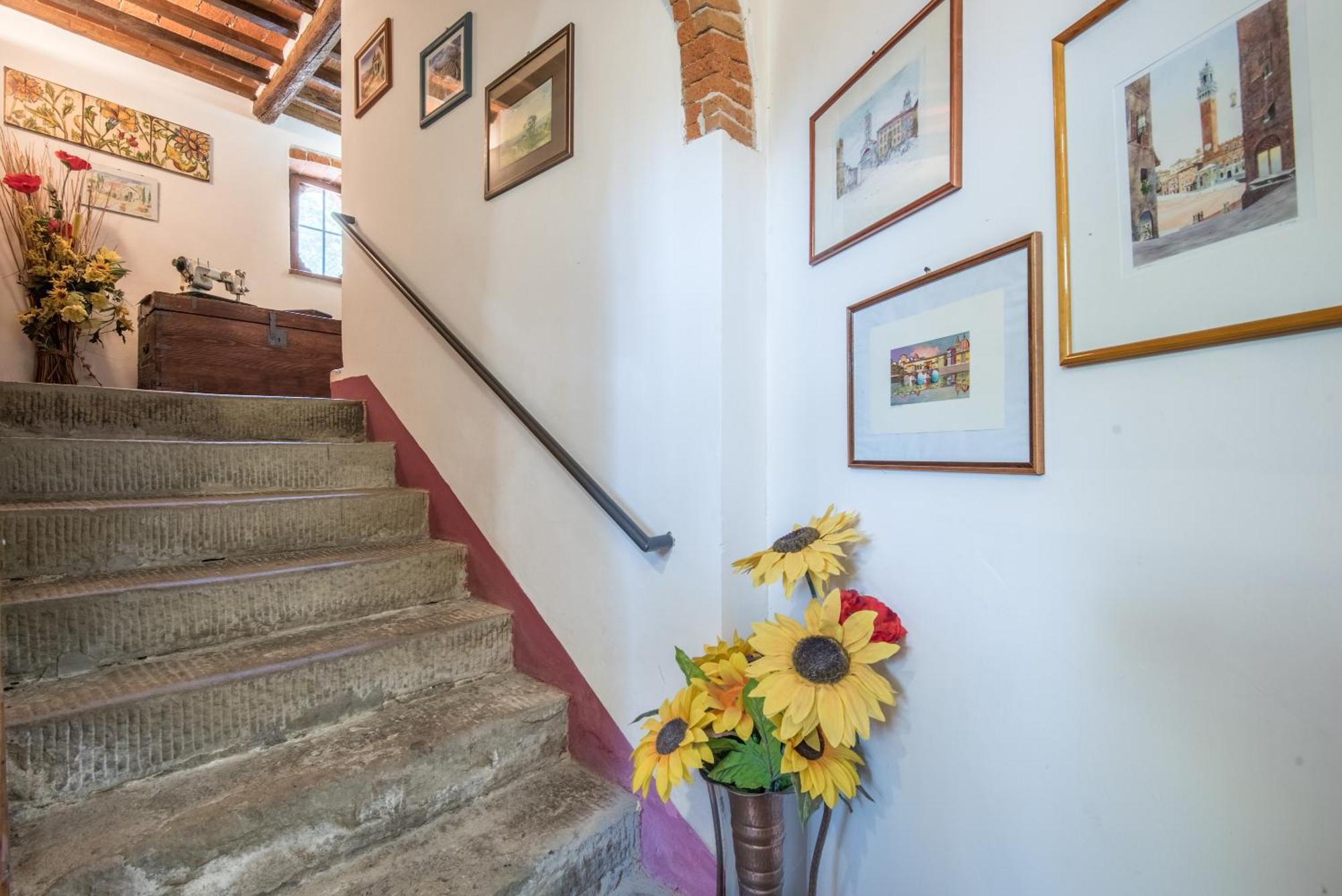 Poggio Primo - Bilocale Brando Villa Castiglion Fibocchi Luaran gambar